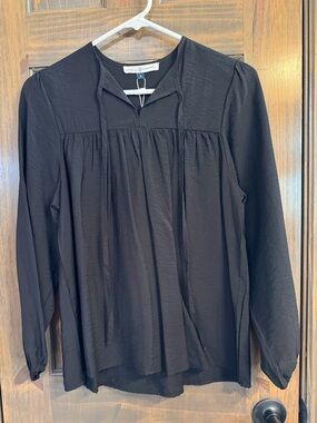 Michelle McDowell Black Long-Sleeve Boho V-Neck Gathered Blouse
